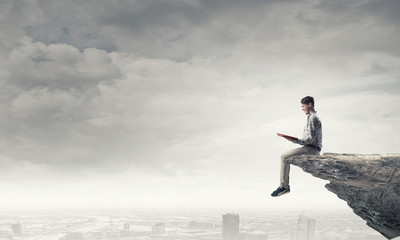 汽车大梁撞歪了能修好吗