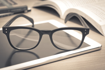 奔驰glc300有自动驾驶吗